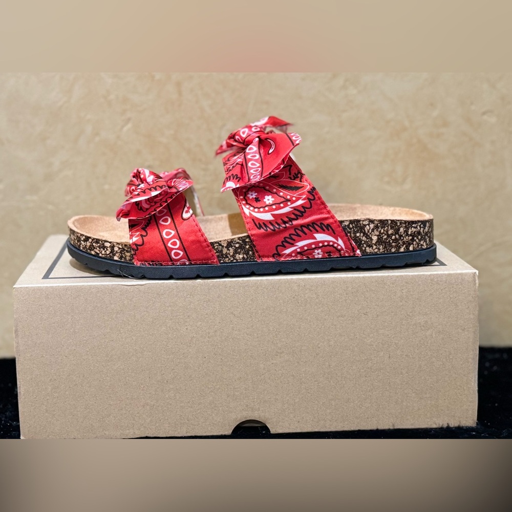Coco+Carmen Red Bandana Slide Slippers open toe Sandals - Size 9 - Picture 3 of 8